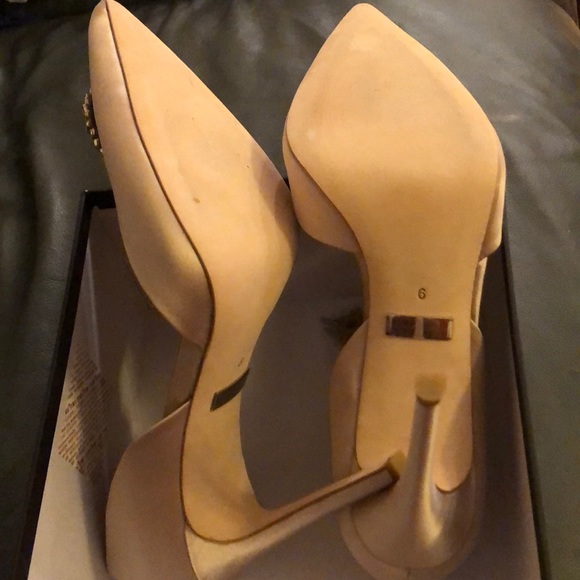 NIB Badgley Mischka satin rhinestone high heels - Picture 16 of 16